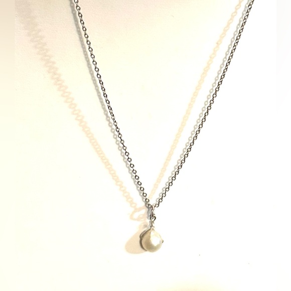 Freshwater Delicate Pearl 5mm on Silver Chain. Shine, Luster beautiful. - Picture 2 of 7